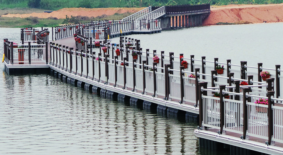 Floating Pontoon Project of  South Plum Garden